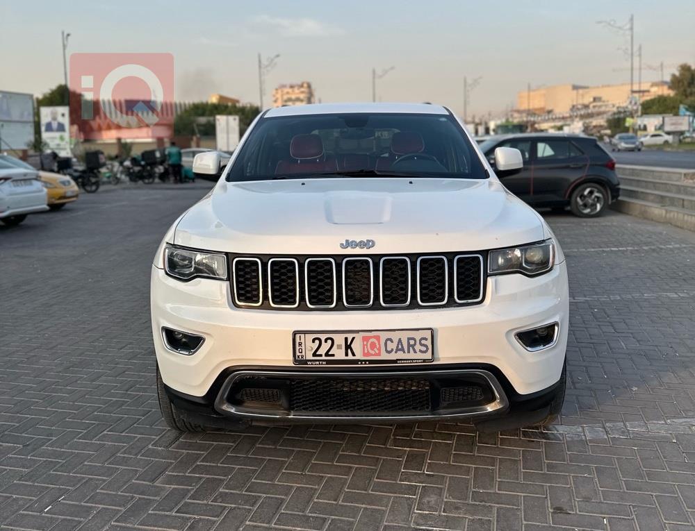 جیپ گراند شیرۆکی